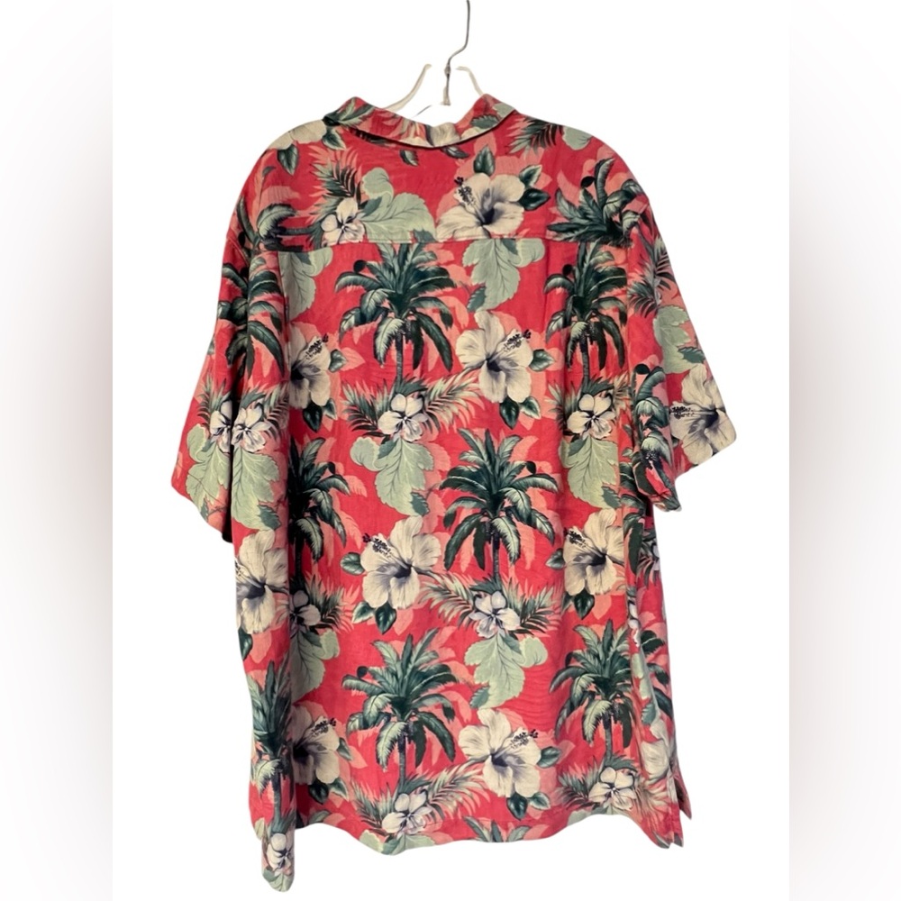 Vintage Tommy Bahama 100% Silk Pink Floral Hawaiian Shirt - Picture 4 of 7